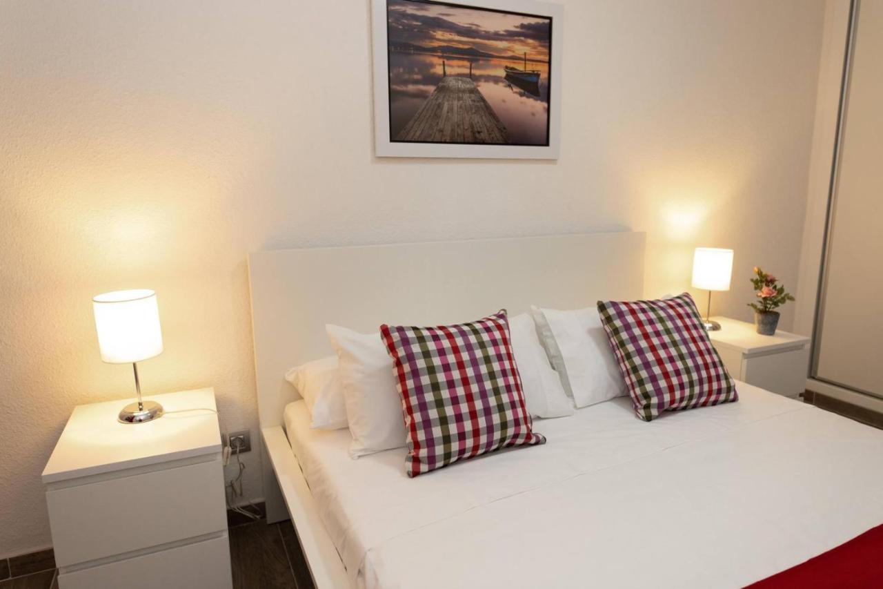 Modern Apartment With Pool And Wifi Playa Feñabe Exteriér fotografie