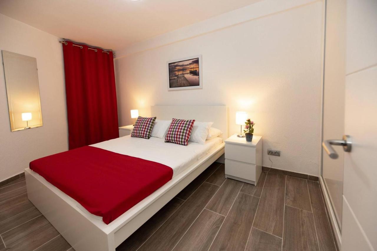 Modern Apartment With Pool And Wifi Playa Feñabe Exteriér fotografie